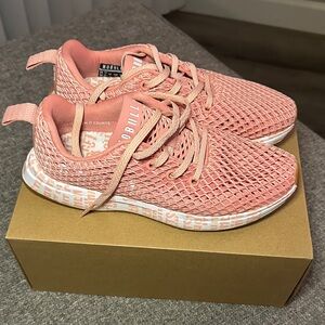 No Bull Brooke Wells Mesh Running Shoes